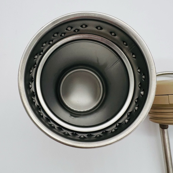 Klean Kanteen Strawberry Print Insulated Water Bottle - Cream & Red 12 Ounce - Picture 7 of 13